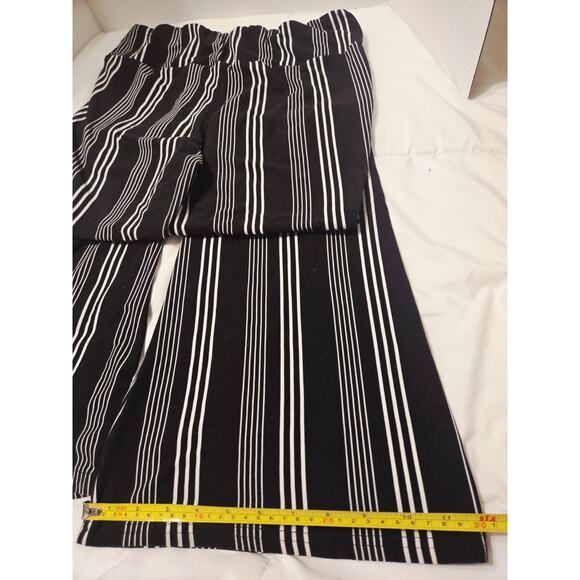 No Boundaries Super Flare Pants Stripes Black White Sz XL Tall Boho Retro - Picture 4 of 5